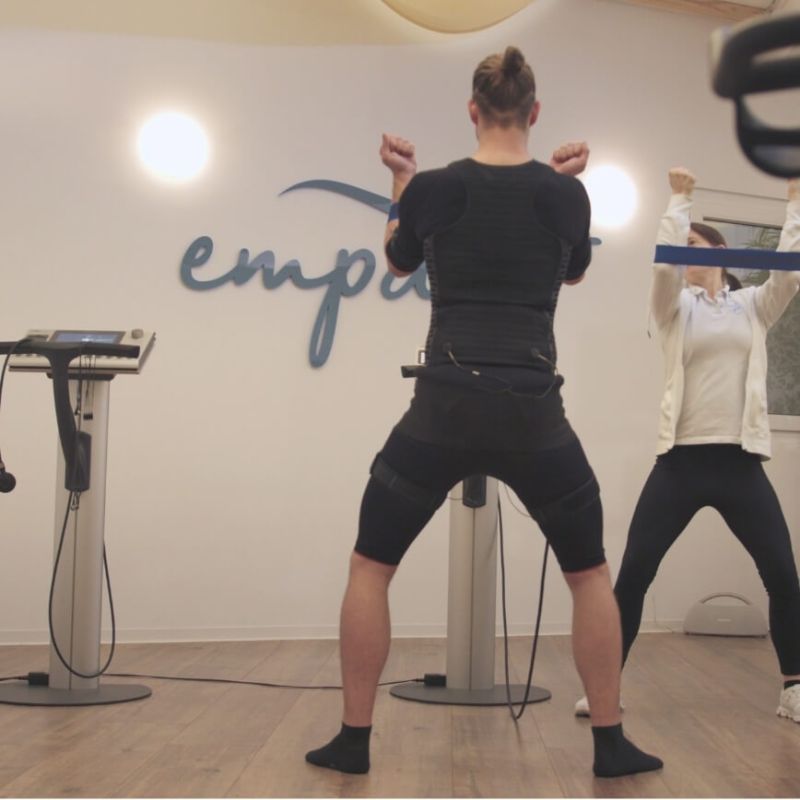 Konstantin-Trainingsübung-für-den-Rücken-empa.fit_ bei Melanie Keilbach UG (haftungsbeschränkt)