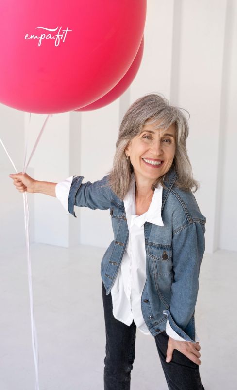 Das Training mit unserem 'pelvi' - Beckenbodenstuhl kann wesentlich zu Ihrem generellen Wohlbefinden beitragen, indem es Beschwerden wie Inkontinenz oder Harndruck lindert und Sie zum Beispiel in Alltagssituationen nicht mehr nur an die nächste Toilette denken müssen.